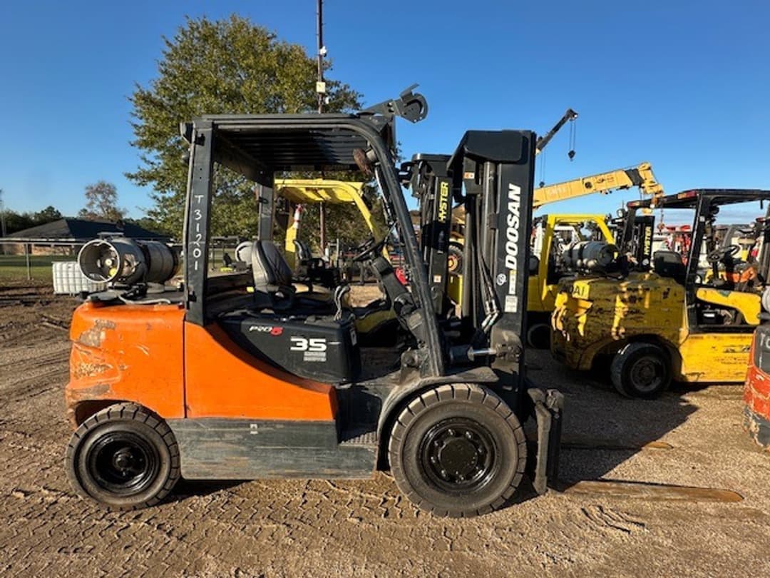 Image of  Doosan 35 Primary image