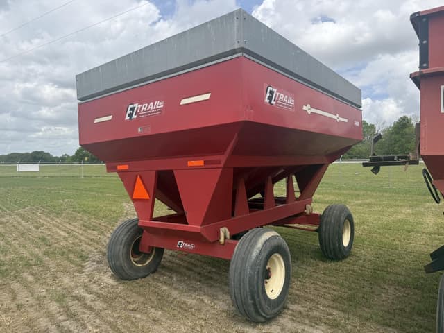 Image of E-Z Trail 3400 equipment image 3