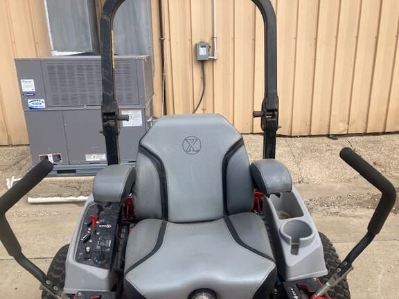 Image of Exmark Lazer Z E-Series equipment image 2