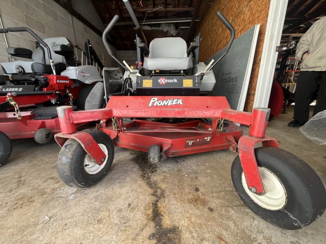 Image of Exmark S-series equipment image 2