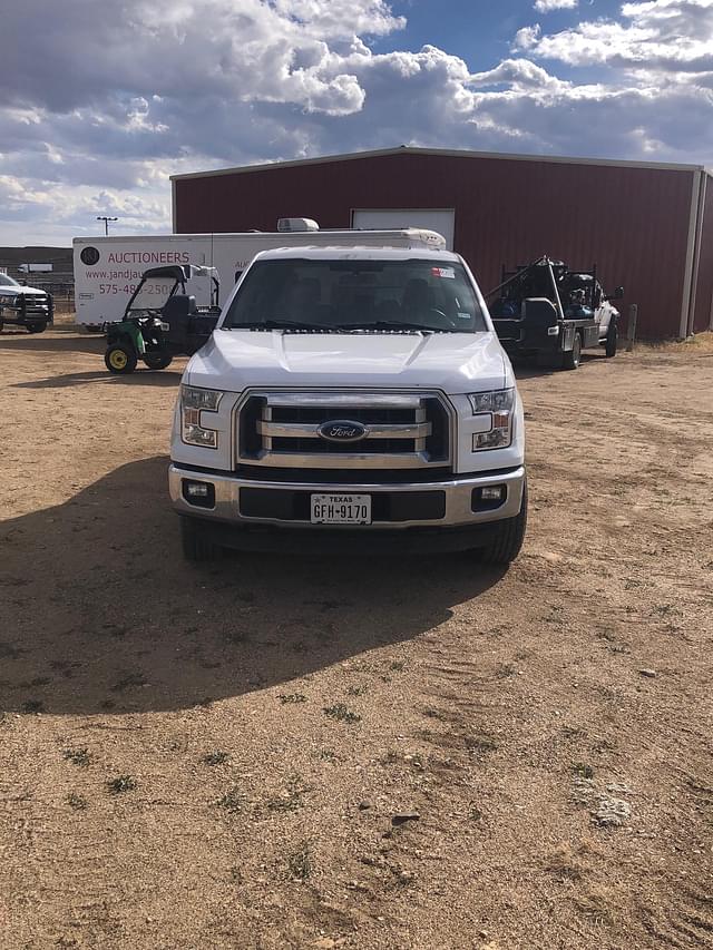 Image of Ford F-150 equipment image 1