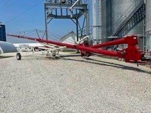 Farm King 1070 Equipment Image0