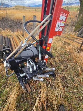 Image of Farm King EZP1450 equipment image 1