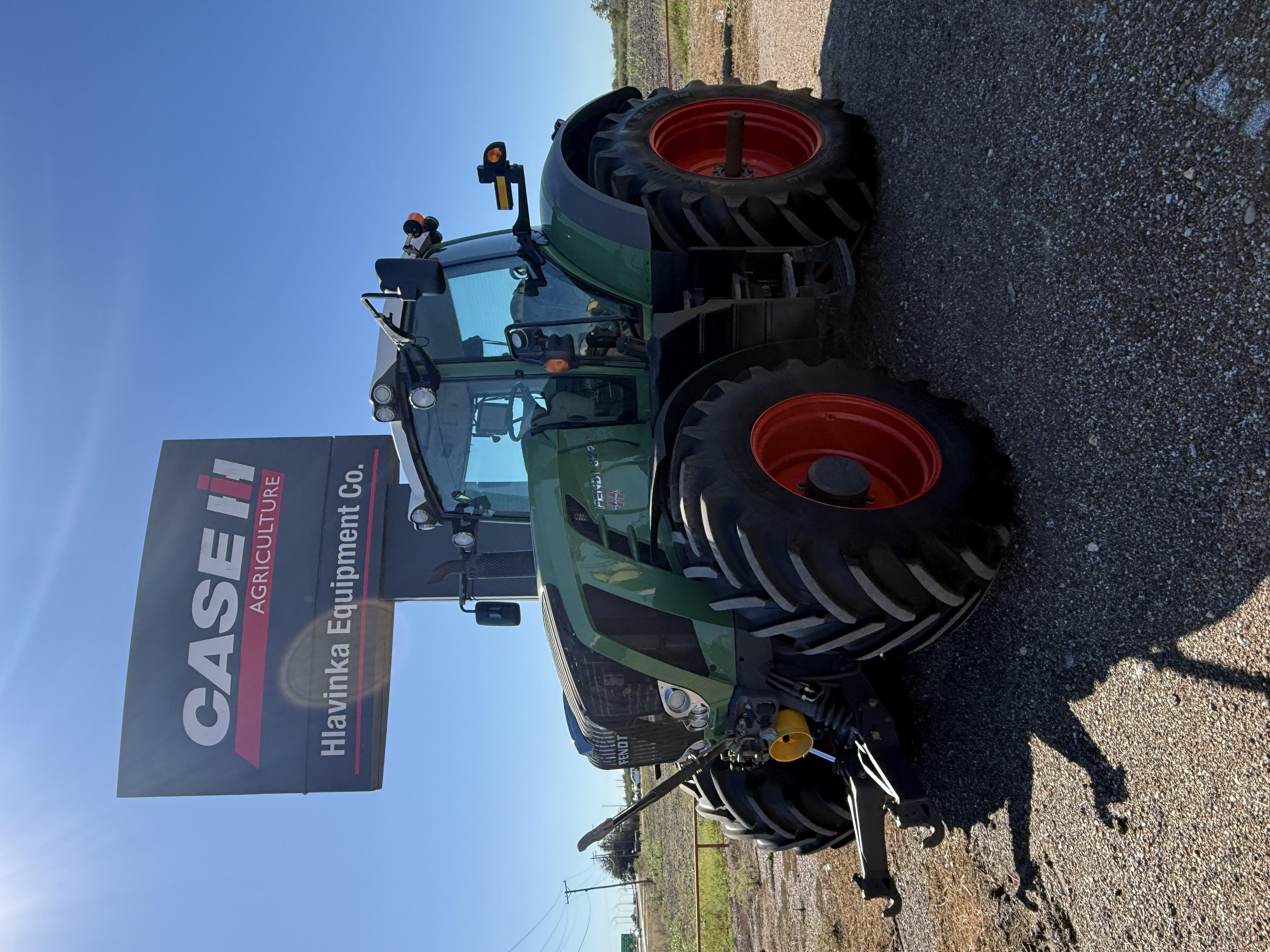2015 Fendt 822 Vario Equipment Image0