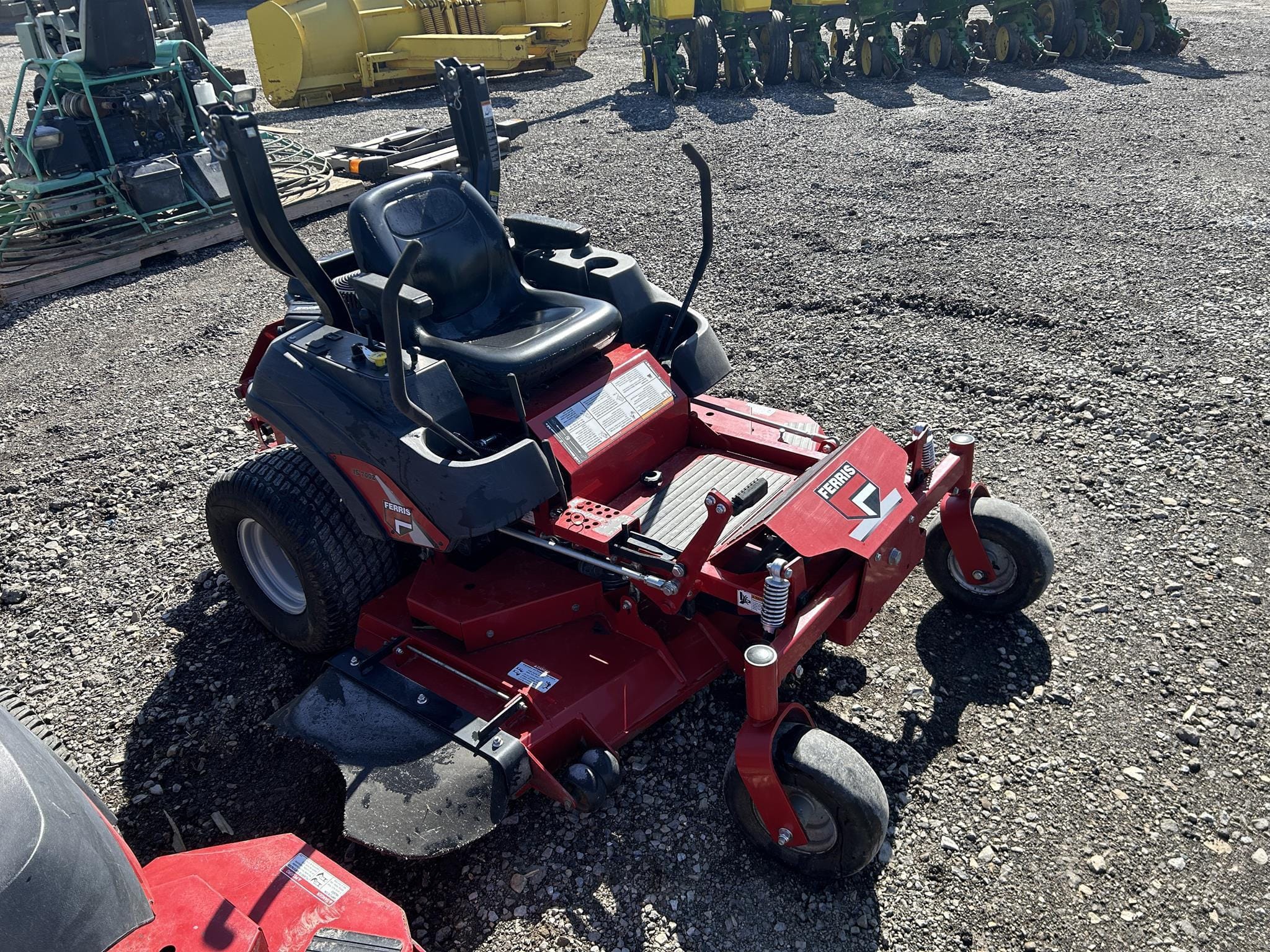 2015 Ferris IS 700Z Equipment Image0