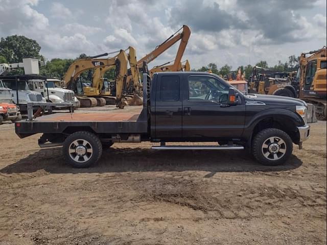 Image of Ford F-250 equipment image 2