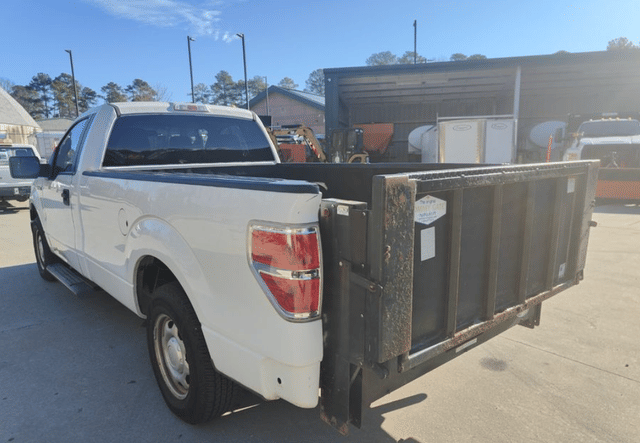 Image of Ford F-150 equipment image 4