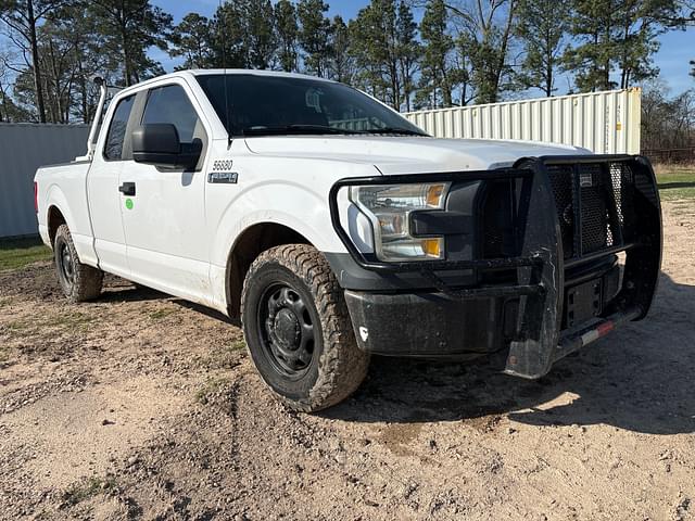 Image of Ford F-150 equipment image 2