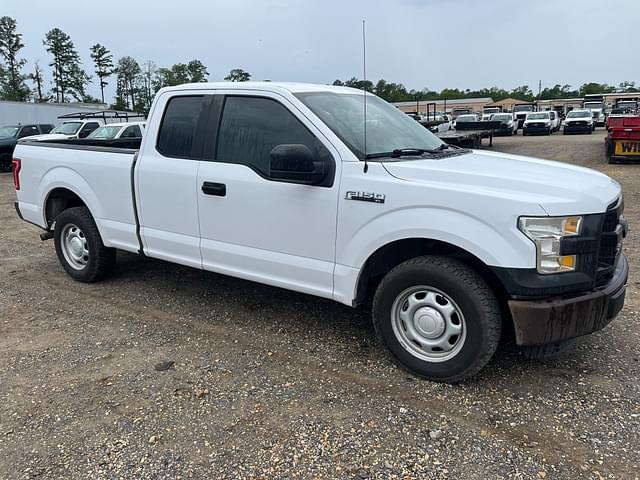 Image of Ford F-150 equipment image 4