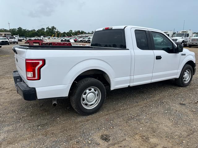 Image of Ford F-150 equipment image 3