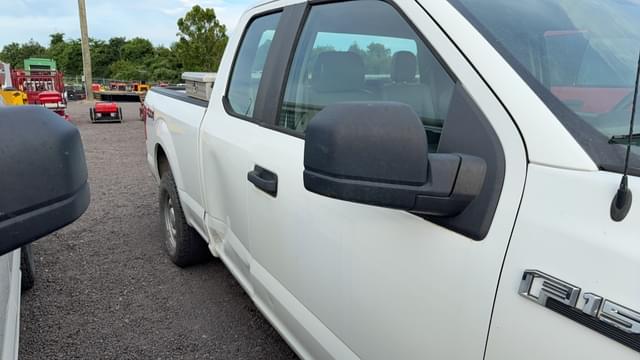Image of Ford F-150 equipment image 4