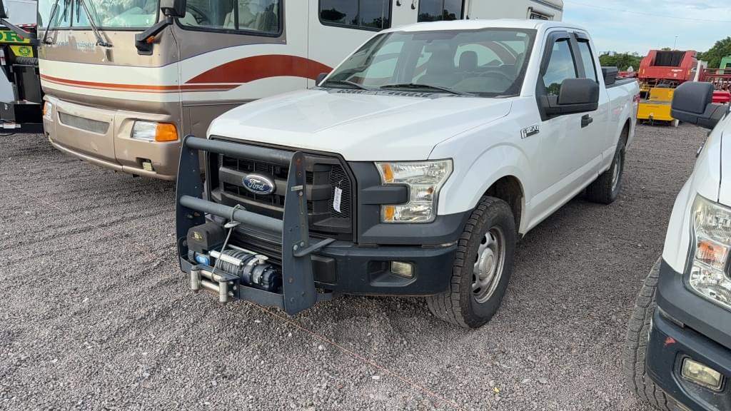 Image of Ford F-150 Primary image