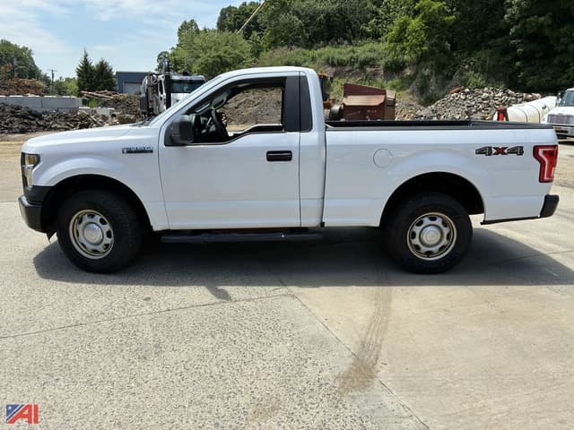 Image of Ford F-150 equipment image 2