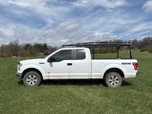 Image of Ford F-150 equipment image 1