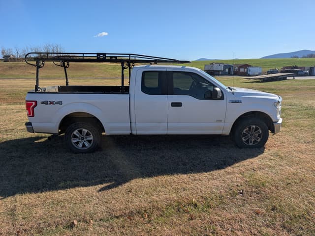 Image of Ford F-150 equipment image 4