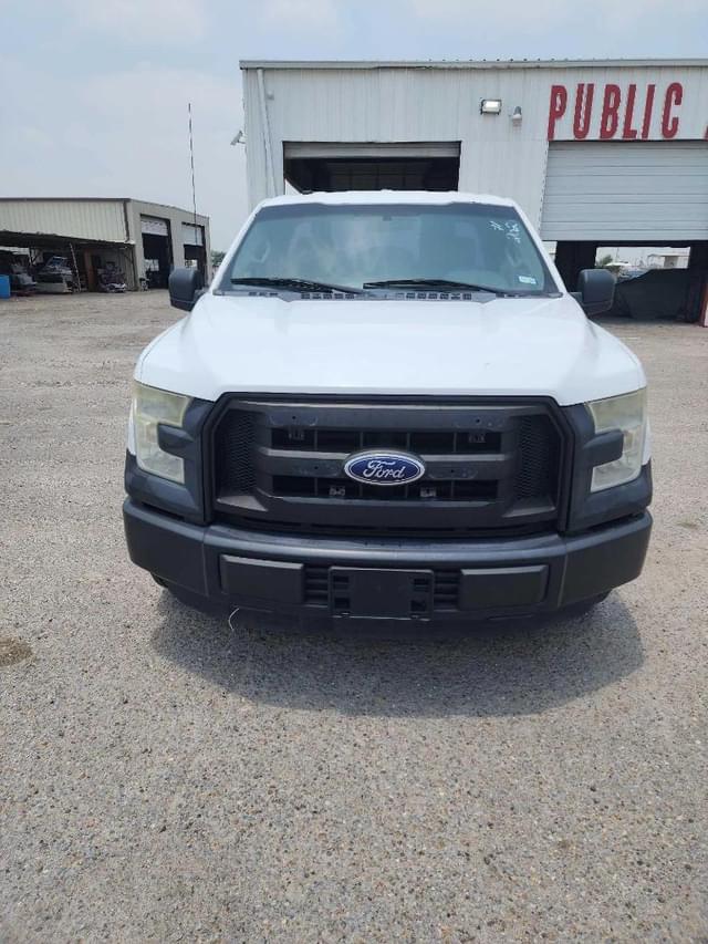 Image of Ford F-150 equipment image 1