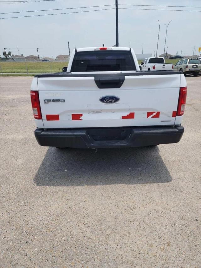 Image of Ford F-150 equipment image 4