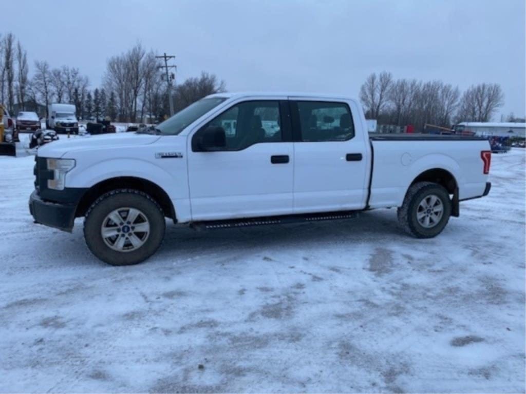 2015 Ford F-150 Equipment Image0