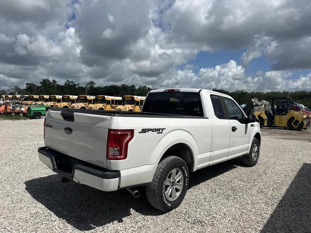 Image of Ford F-150 equipment image 2