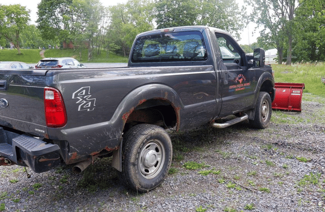 Image of Ford F-250 equipment image 4