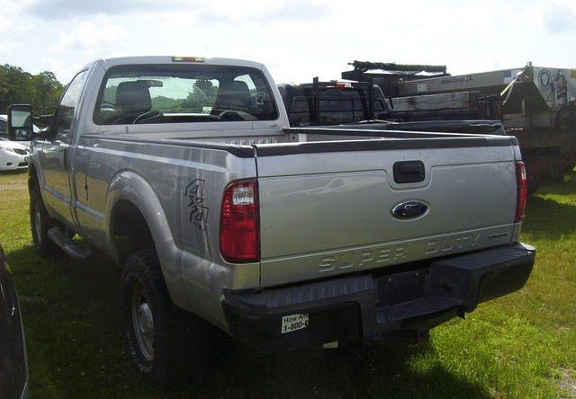 Image of Ford F-250 equipment image 1