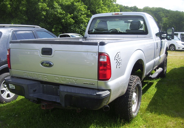Image of Ford F-250 equipment image 3