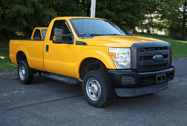 Image of Ford F-250 equipment image 3