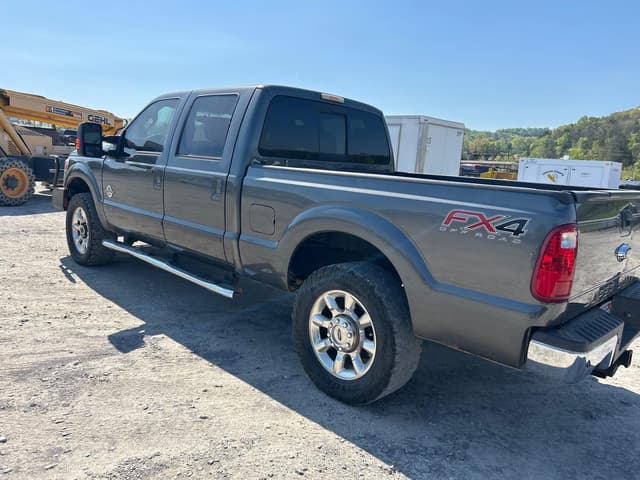 Image of Ford F-250 equipment image 3