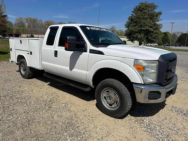 Image of Ford F-250 equipment image 1