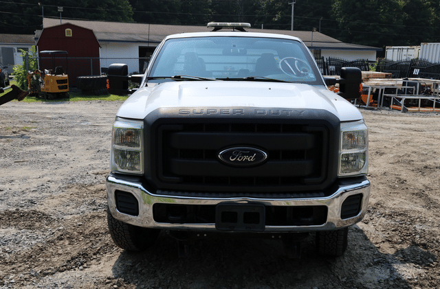Image of Ford F-250 equipment image 1