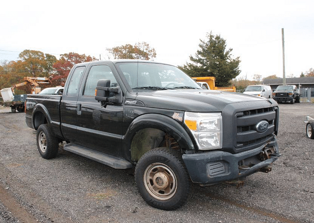 Image of Ford F-250 equipment image 3