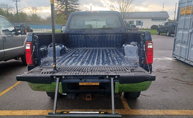 Image of Ford F-250 equipment image 2