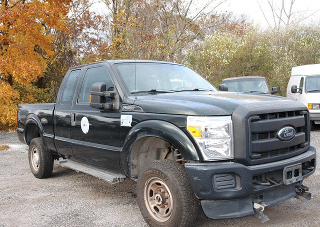 Image of Ford F-250 equipment image 3