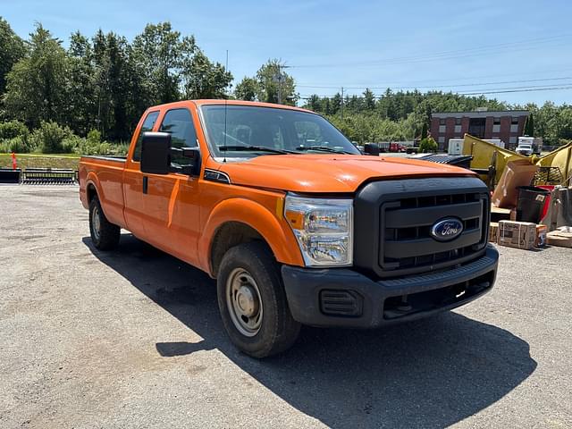 Image of Ford F-250 equipment image 2