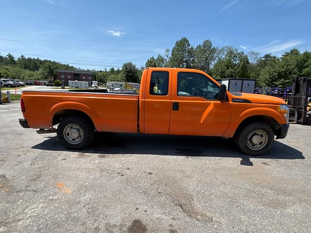 Image of Ford F-250 equipment image 3