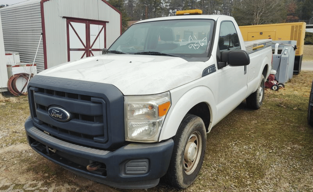 2015 Ford F-250 Equipment Image0