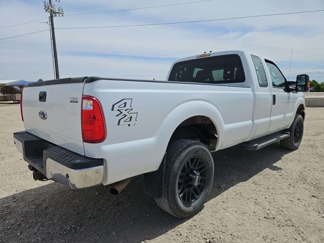 Image of Ford F-250 equipment image 4