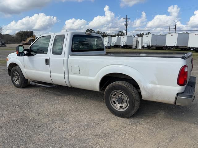 Image of Ford F-250 equipment image 1