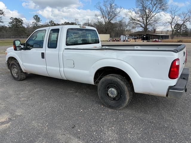 Image of Ford F-250 equipment image 1