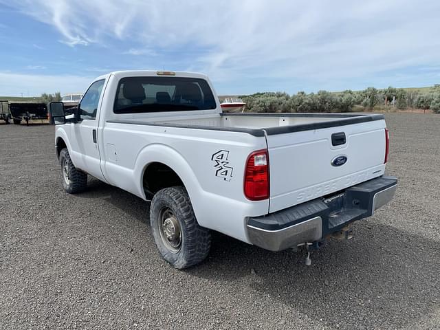 Image of Ford F-250 equipment image 3