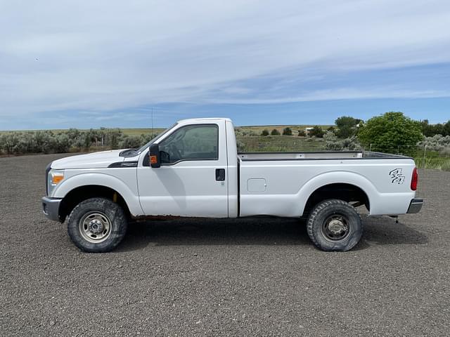 Image of Ford F-250 equipment image 2