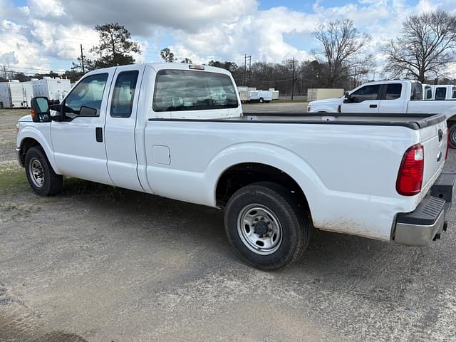 Image of Ford F-250 equipment image 1