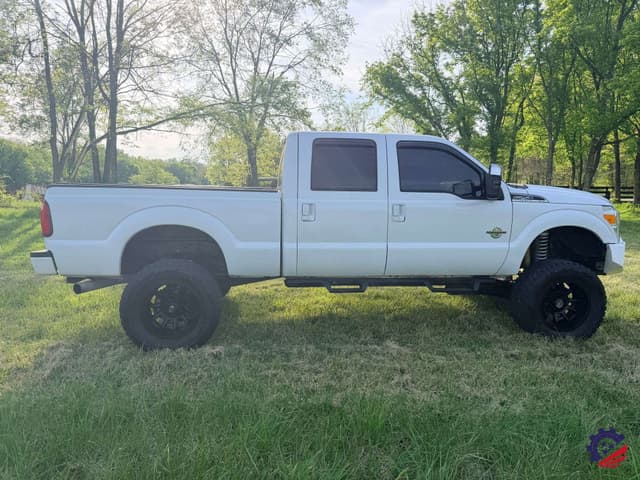 Image of Ford F-250 equipment image 3