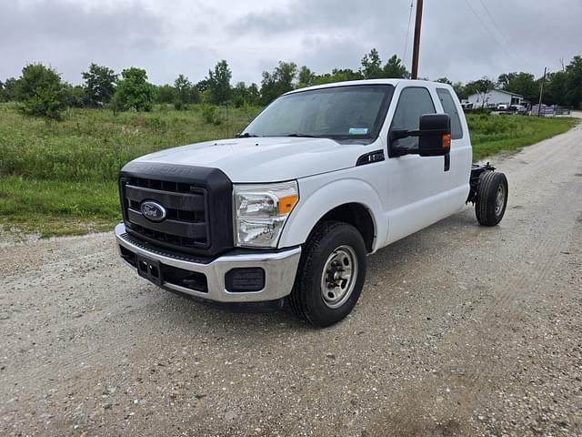 Image of Ford F-250 equipment image 1