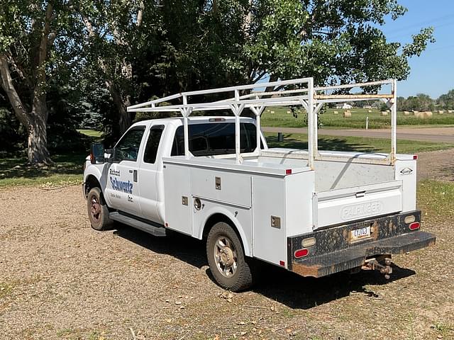 Image of Ford F-250 equipment image 3