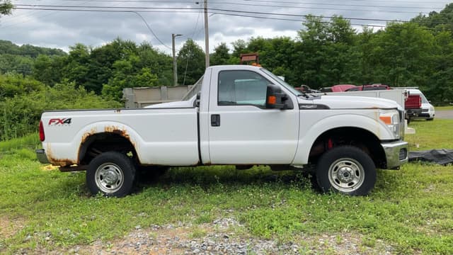 Image of Ford F-250 equipment image 3