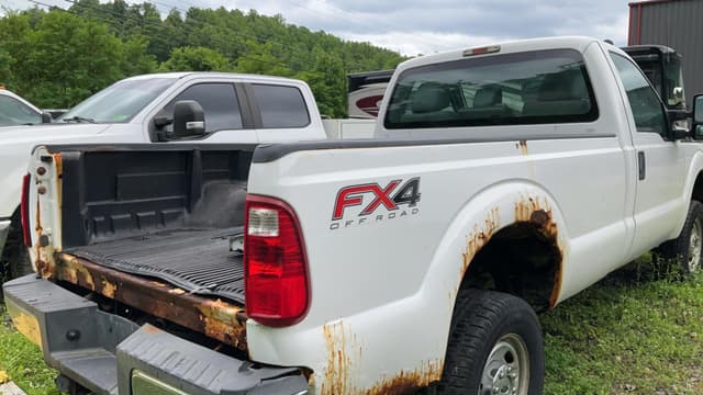 Image of Ford F-250 equipment image 4