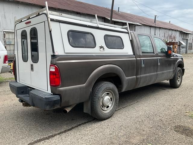 Image of Ford F-250 equipment image 3