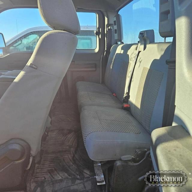 Image of Ford F-250 equipment image 4