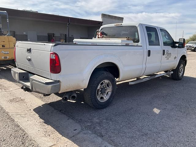 Image of Ford F-250 equipment image 4